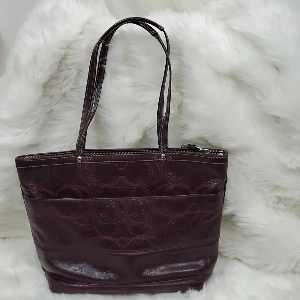 Coach patent leather signature shoulder purse bag cherry color